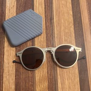 AUTHENTIC ROAV GOLD SUNGLASSES